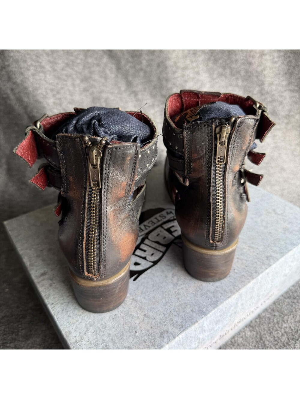 Freebird By Steven Belgium Boots Womens Size 9 Black Leather Studded Ankle - Picture 4 of 10